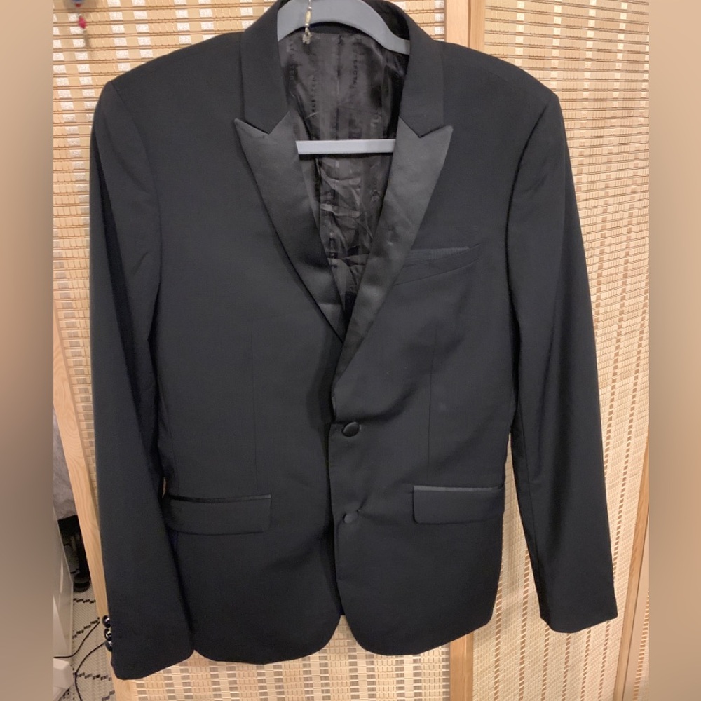 Selected Tuxedo Top, black, lightly used